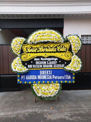 Papan Bunga Duka di Kambu